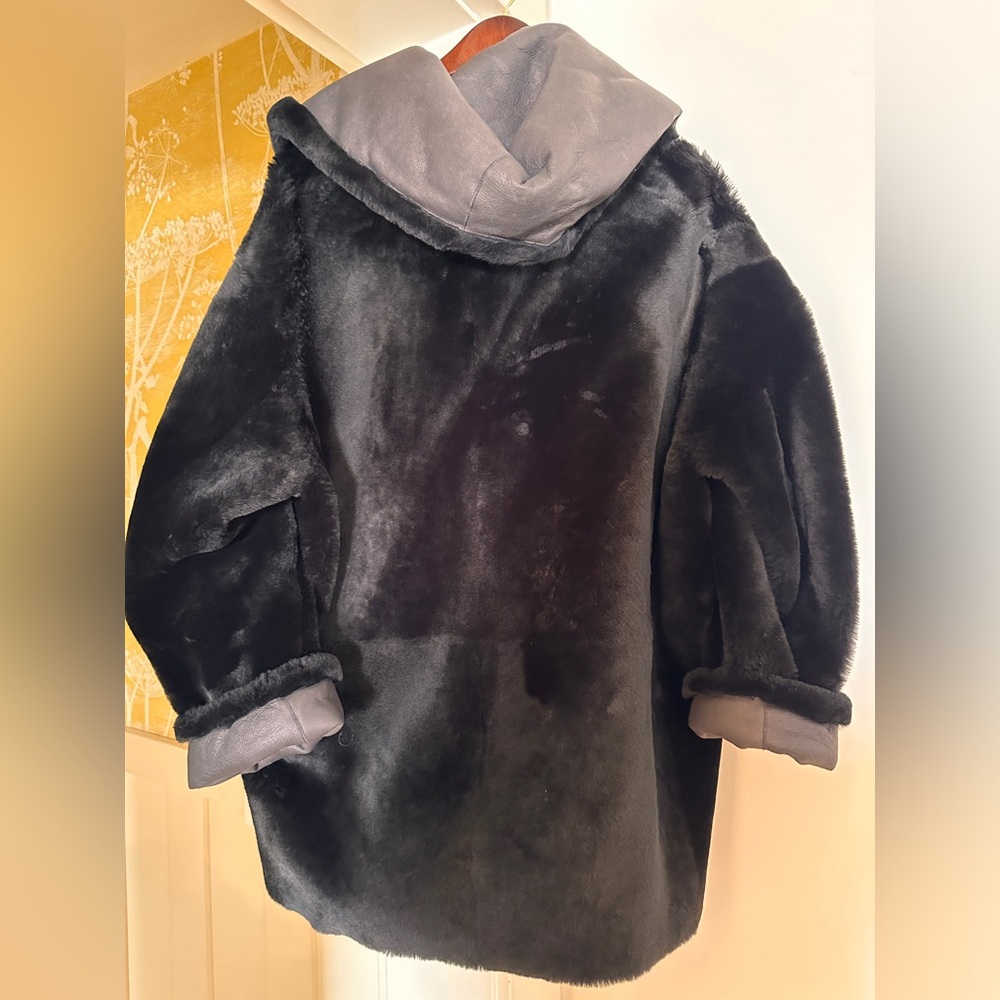 Vince Lamb and Shearling reversible coat.  Open shawl style with pockets, black
